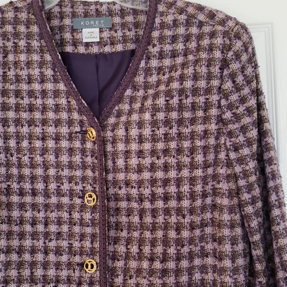 Beautiful Blazer, gold tone buttons - Picture 1 of 8